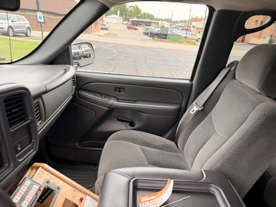 Used 2005 CHEVROLET SILVERADO WITH 43,256 MILES FIRE DEP Fire Trucks Michigan US | Miedema Asset Management Group #1357487