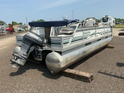 1998 Manitou Unknown 20' Pontoon Boat