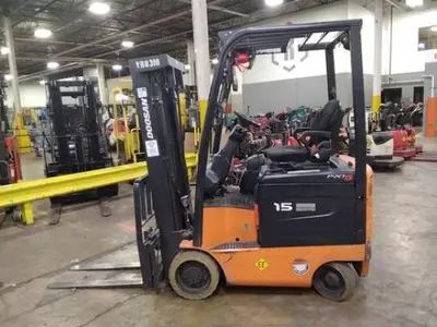 USED 2019 DOOSAN BC15S-5
