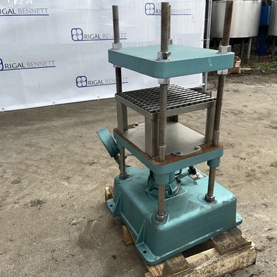 Apex Hydraulic Press 10 Ton 300mm Square
