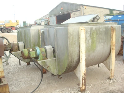 1300 L S/S Jktd Paddle Trough Mixer