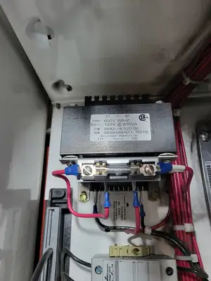 USED EATON CUTLER-HAMMER SVX015A1-5A4N1