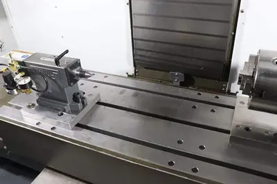 USED 2020 HAAS VF-2SS, 4TH AXIS ROTARY TABLE, TAILSTOCK, SIDE MOUNT TOOL CHANGER, AUTO DOOR