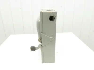 Square D D324 200A Fusible Safety Disconnect Switch Single Throw 240V 3 Pole