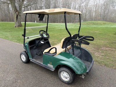 (1) 2017 E-Z-Go golf cart with a Kawasaki gas engine, model 625111G01, does not include Club canopy ...