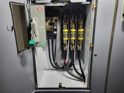 USED SQUARE D MODEL 6