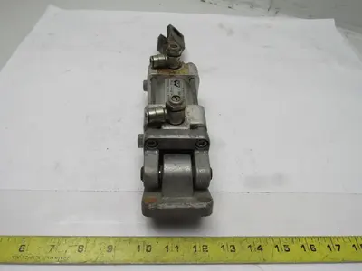 Used MECMAN _UNKNOWN_ Pneumatic Cylinders | Arrow Industrial #632712