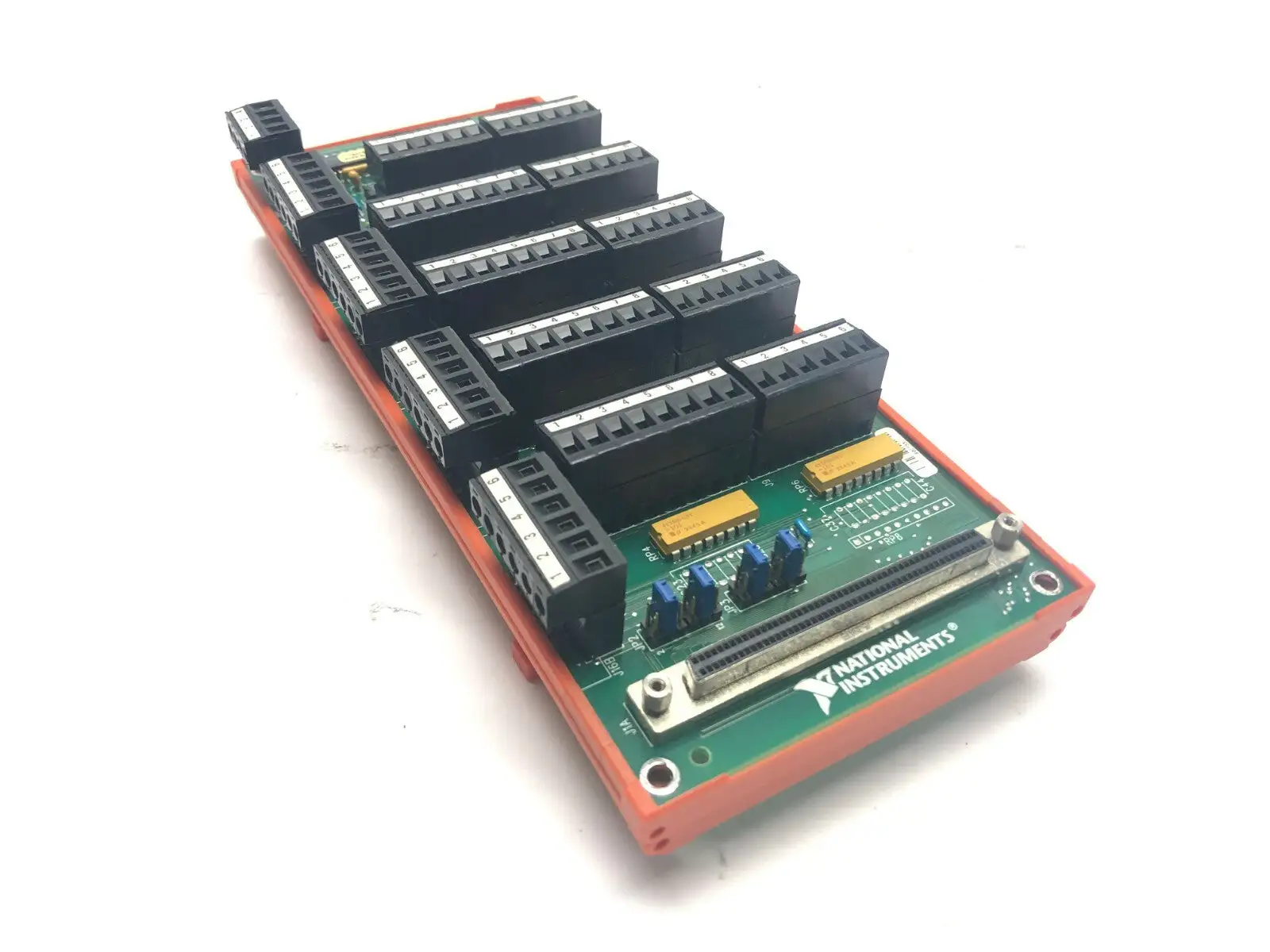 USED NATIONAL INSTRUMENTS INTERFACE BOARD
