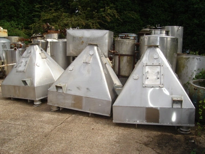 1 Cu.M. S/S Powder Feed Hopper