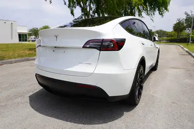 Used 2022 TESLA MODEL Y SUVs Florida US | Truck and Van Outlet #1509246