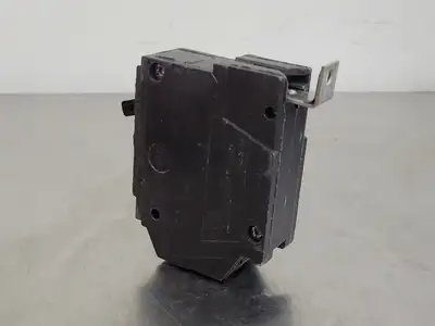Used GENERAL ELECTRIC THQB120 Switchgears British Columbia CA | Lenmark #241440
