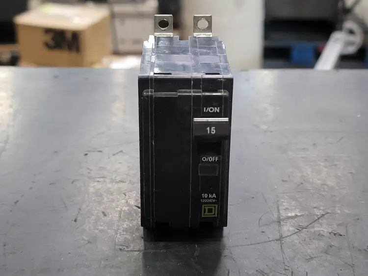 Used SQUARE D QOB215 Switchgears British Columbia CA | Lenmark #238527