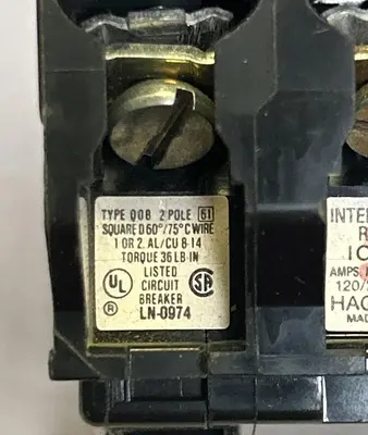 USED SQUARE D QOB220