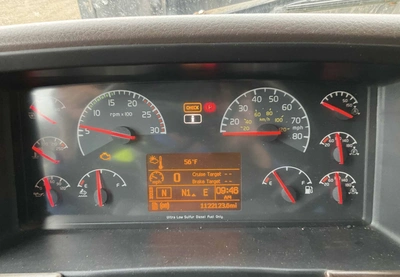 USED 2014 VOLVO VNL 6X4