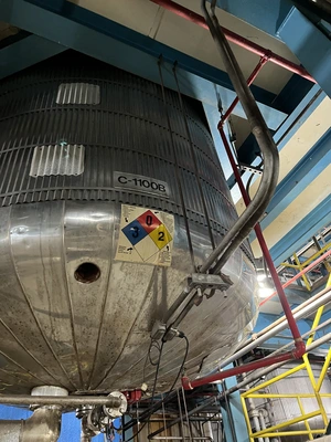 ALLOYFABRICATORS _UNKNOWN_ Tank S/S -2000 To 3999 Gal. (H=height, L=length) | Perry Equipment (3)