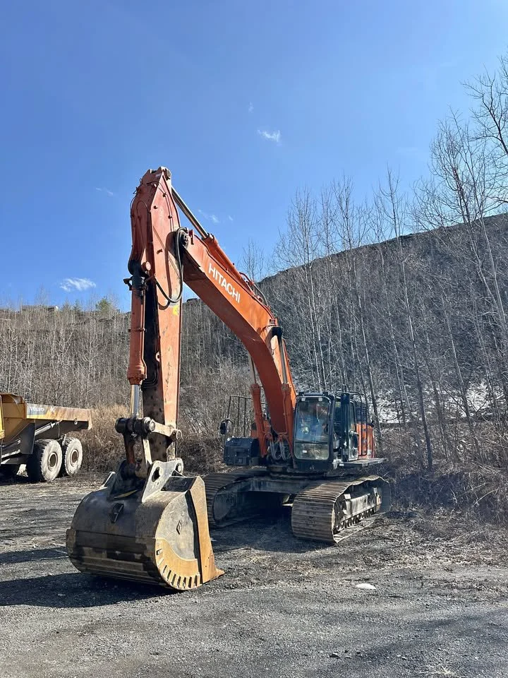 Used 2022 Hitachi ZX490LC-6 Excavators Pennsylvania US | Zadoon Equipment #1480729