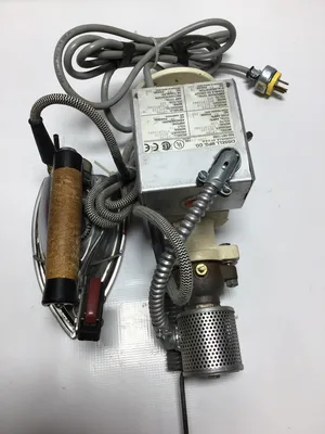 Sapporo SA-3E/LB78A Professional Steam Iron 1PH 50-60 Cycles 100 PSI