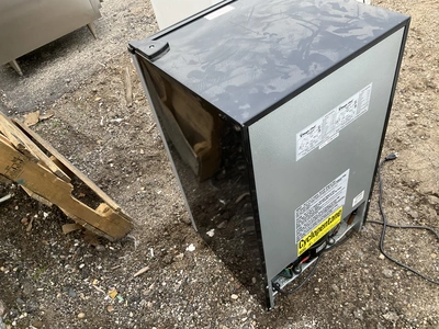 Used MAGIC CHEF HMR330SE Refrigerators Michigan US | Miedema Asset Management Group #1454935