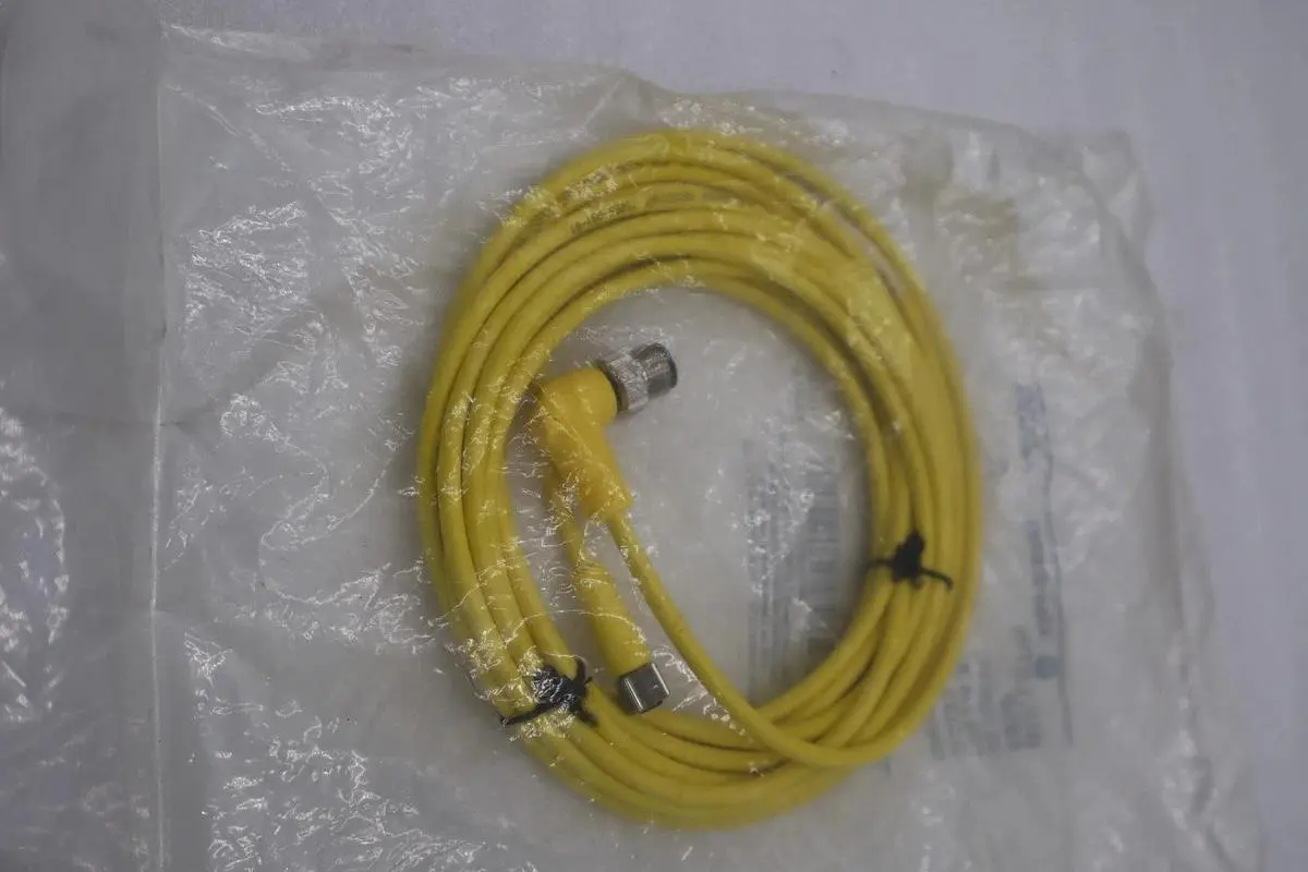 ALLEN BRADLEY 889P-F3ABD4E-5 PATCHCORD: PICO (M8) FEMALE STRAIGHT 3-PIN #H721A
