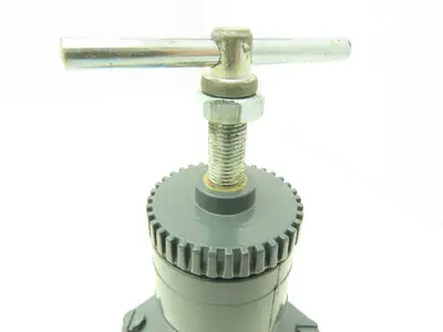 Arrow R352T Pneumatic Air Line Regulator 1/4" NPT 125psi Series R35 Lot of 6