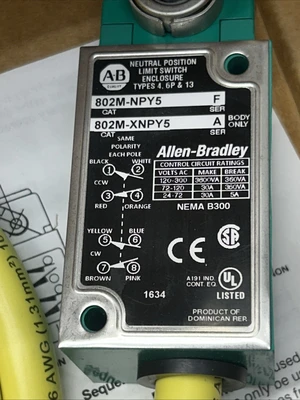 NEW Allen-Bradley 802M-NPY5
