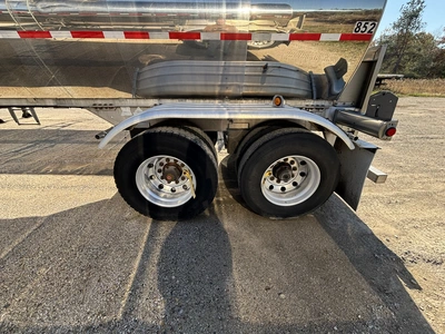 Used 2014 BURCH TANK MILK TANKER TRAILER Liquid Supply Trailers Michigan US | Miedema Asset Management Group #1709514