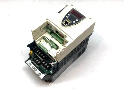 USED SCHNEIDER ELECTRIC ALTIVAR 61 0.75KW 1HP 480V