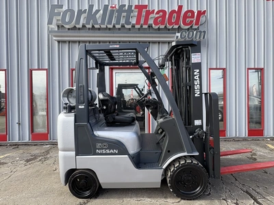 USED 2005 NISSAN MCP1F2A25LV