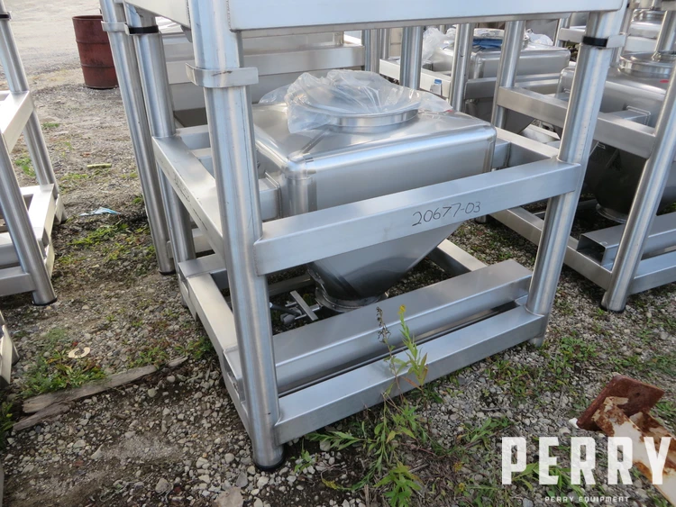 TOTE INC 10 Cubic Foot Bin | Perry Equipment