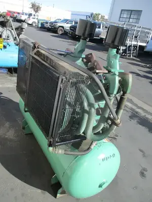 101 cfm @ 175 psi, Speedaire, Reciprocating Compressor, 2.86 m/min, 12-bar, 200 psi @ 650°F, 2013