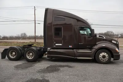 Used 2016 KENWORTH T680 Conventional trucks Pennsylvania US | Proxy Equipment #1381616