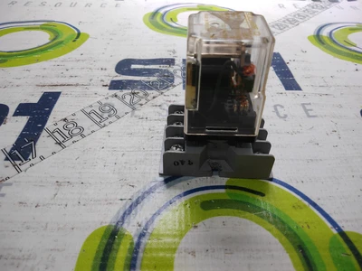 USED SQUARE D 15734