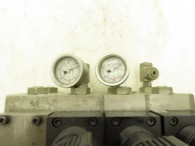 Vektek 0116|1813 3x4 Manual Hydraulic 3-Valve Manifold Assembly Lever/Handle