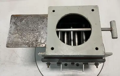 USED METAL FABRICATOR NO MODEL / NO TAG