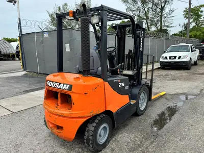 Used 2007 DOOSAN D25S-5 Misc Forklifts Florida US | Truck and Van Outlet #1506281