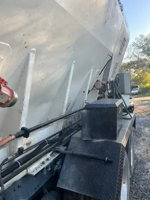 Holcombe HM10H Volumetric Concrete Mixer | Iron Listing (6)