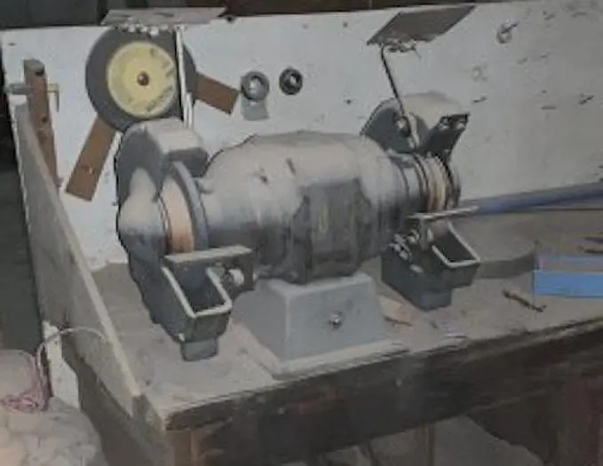 BENCH-TOP DOUBLE SIDED GRINDER