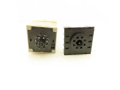 Omron H3CA-8 Timer With Socket Base 250VAC 3A 8 Pin Lot Of 5