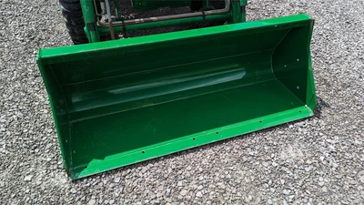 USED 2015 JOHN DEERE 3033R