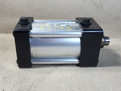 NEW KOMATSU VE7268
