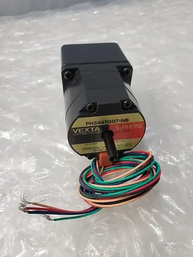 VEXTA STEPPING MOTOR PH544TG07-NB