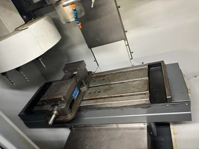2018 HAAS MINI MILL Vertical Machining Centers | Lion Machinery (9)