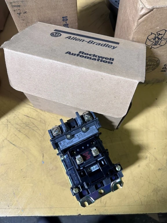 ALLEN BRADLEY 500-A0D92 #SIZE0 AC CONTACTOR