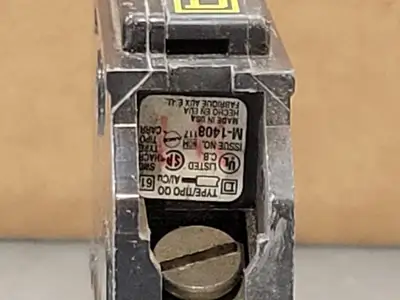 USED SQUARE D QO115