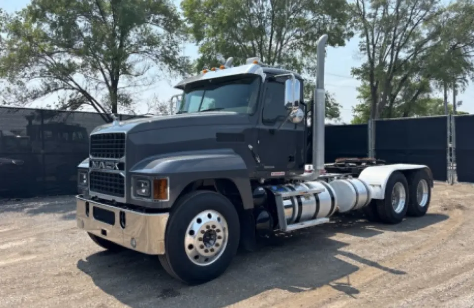 USED 2024 MACK PI64T