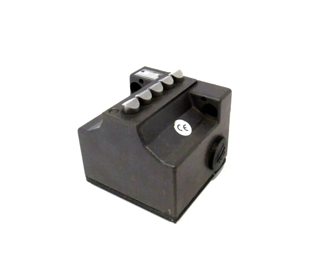NEW BALLUFF BNS-543-B05-D12-61-12-10 LIMIT SWITCH BNS543B05D12611210