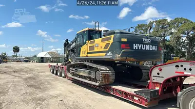Used 2023 HYUNDAI HX350AL Crawler Excavators Florida US | National Equipment Dealers #1422418
