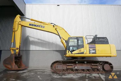 USED 2023 Komatsu PC490LC-11