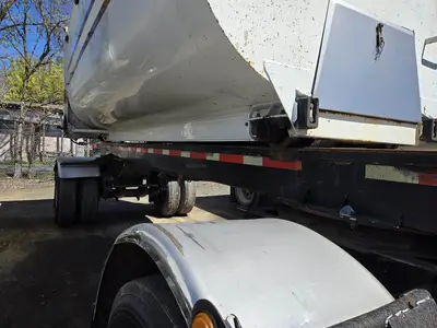 USED 2015 PETERBILT 579