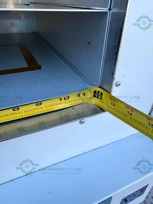 USED LINDBERG / BLUE M VO1218A VACUUM OVEN 6° TO 260°C, 1.5 CU. FT.